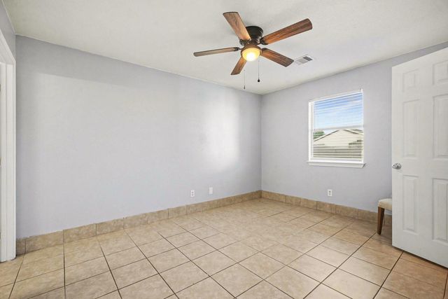 3005 Florida Street, Dickinson, TX 77539