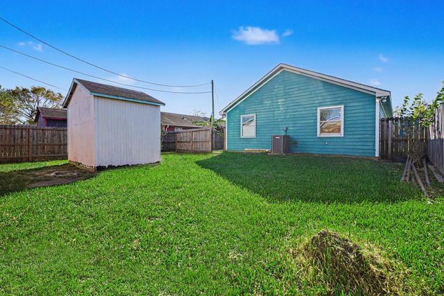 3005 Florida Street, Dickinson, TX 77539