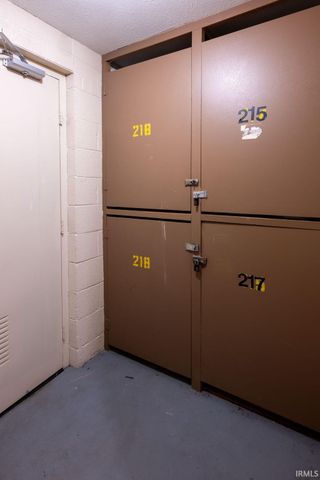 2927 Westbrook Dr Apt B218, Fort Wayne, IN 46805