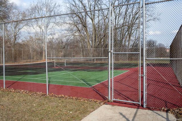 2927 Westbrook Dr Apt B218, Fort Wayne, IN 46805