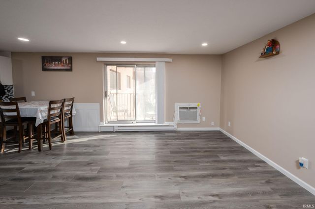 2927 Westbrook Dr Apt B218, Fort Wayne, IN 46805