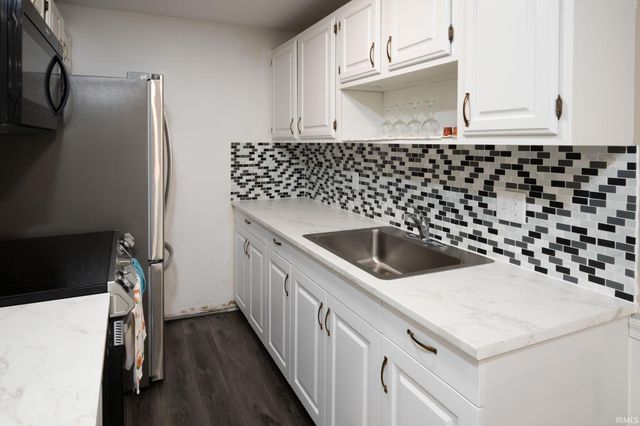 2927 Westbrook Dr Apt B218, Fort Wayne, IN 46805