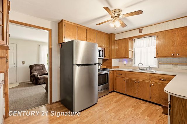 6737 Dixie Highway, Saginaw, MI 48722