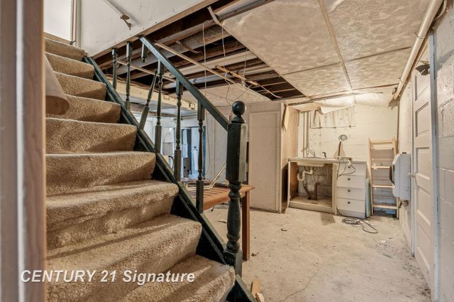 6737 Dixie Highway, Saginaw, MI 48722