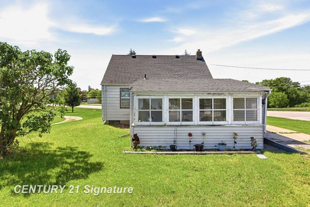 6737 Dixie Highway, Saginaw, MI 48722