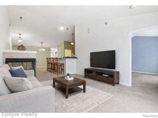 3212 Paradise Trail, Oxford Charter Township, MI 48371