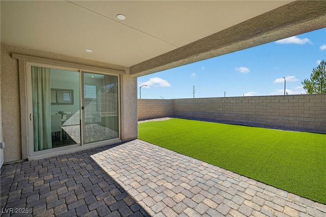 10863 Gardenova Avenue, Las Vegas, NV 89166