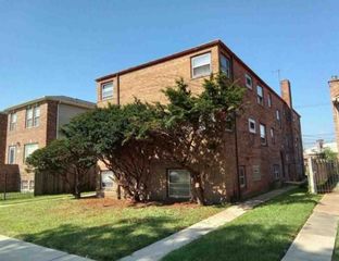 8624 S Maryland Avenue, Chicago, IL 60619