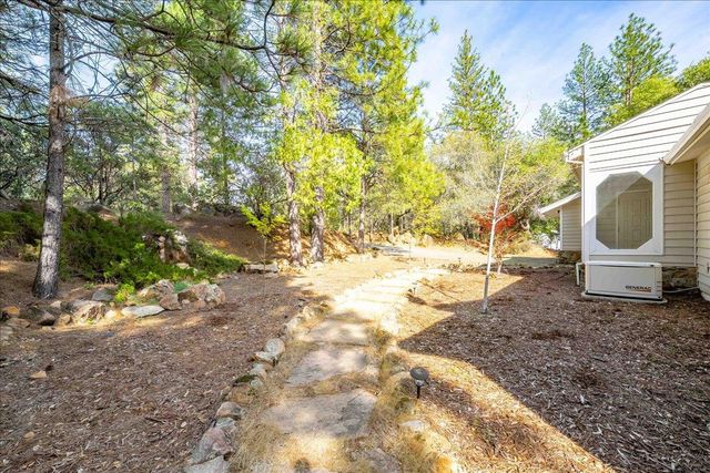 3610 Sugar View Rd, Meadow Vista, CA 95722