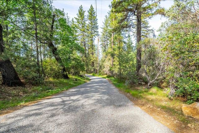 3610 Sugar View Rd, Meadow Vista, CA 95722