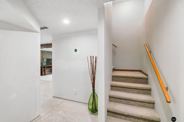 2571 N 89th Street, Lincoln, NE 68507