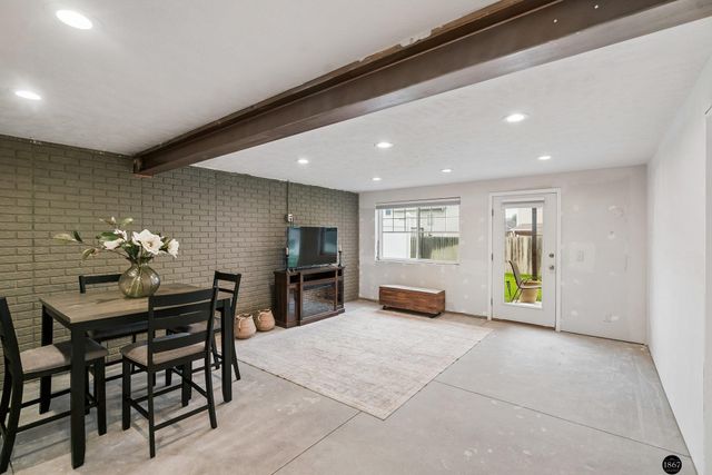 2571 N 89th Street, Lincoln, NE 68507