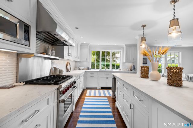 13 Pond Street, Norwalk, CT 06853