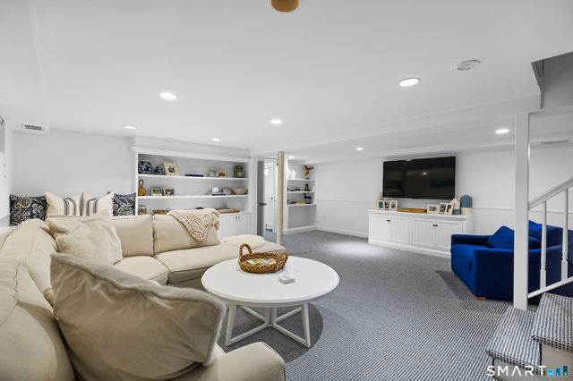 13 Pond Street, Norwalk, CT 06853