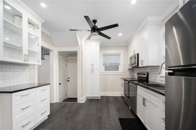 664 Public Street, Providence, RI 02907