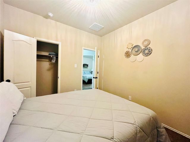 5531 Jay Thrush Drive, Richmond, TX 77407