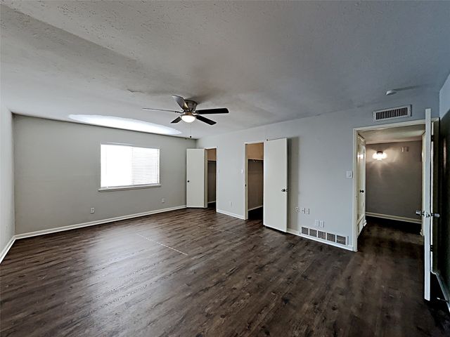 3522 Whitney Drive, Carrollton, TX 75007