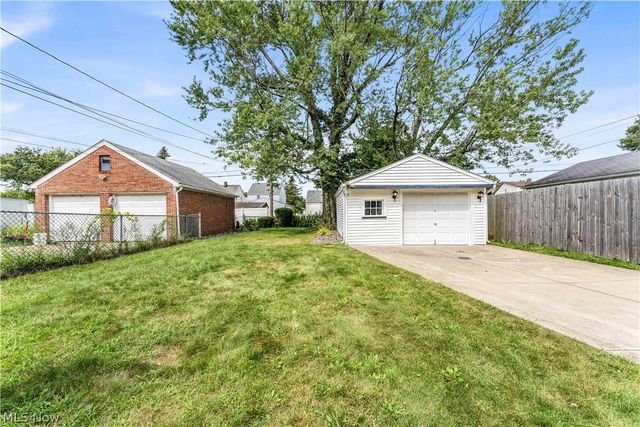 4102 Pershing Avenue, Parma, OH 44134