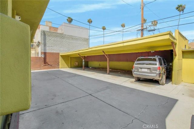 1646 N Harvard, Los Angeles, CA 90027