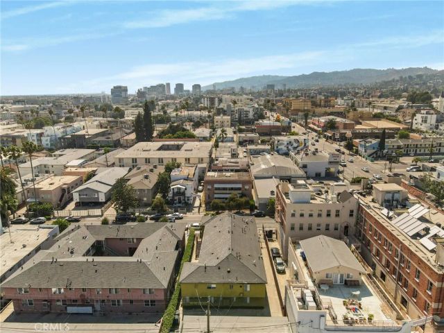 1646 N Harvard, Los Angeles, CA 90027