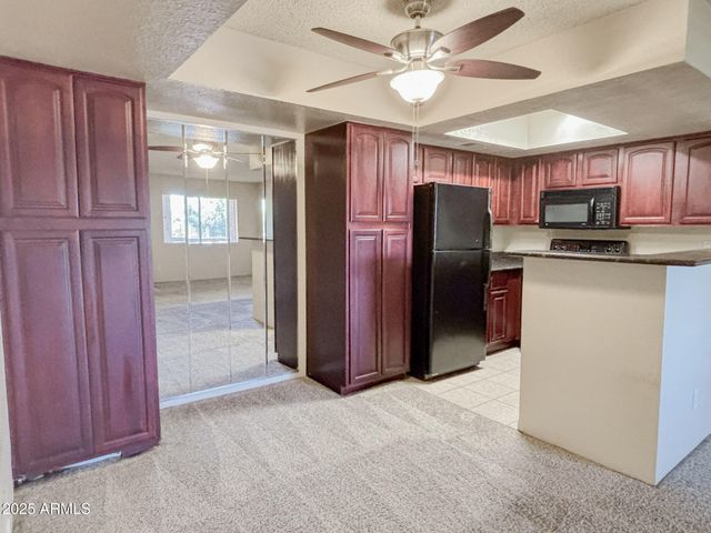 3535 W TIERRA BUENA Lane 236, Phoenix, AZ 85053