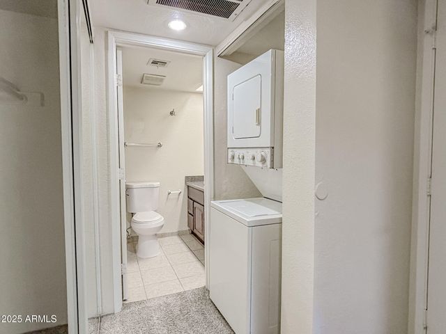 3535 W TIERRA BUENA Lane 236, Phoenix, AZ 85053