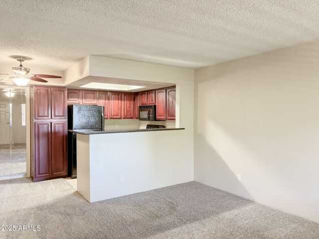 3535 W TIERRA BUENA Lane 236, Phoenix, AZ 85053