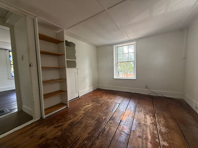 2 Lebaron Aly, Plymouth, MA 02360