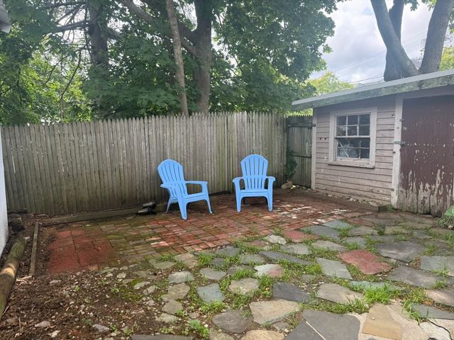 2 Lebaron Aly, Plymouth, MA 02360