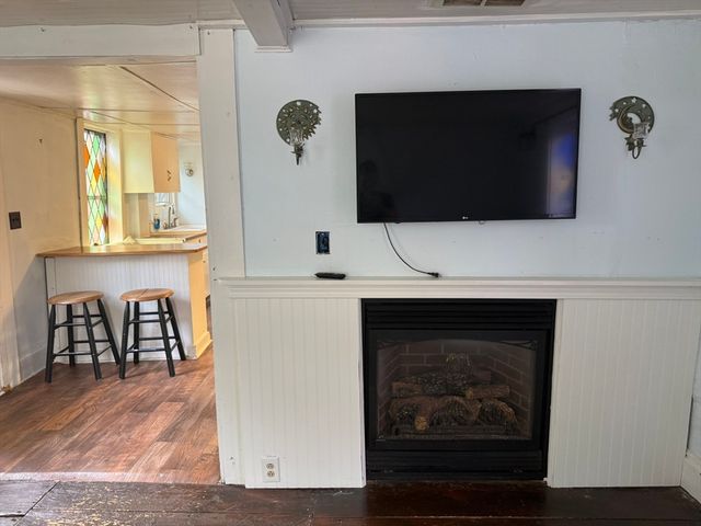 2 Lebaron Aly, Plymouth, MA 02360