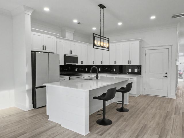 2030 Echo Avenue, North Charleston, SC 29405