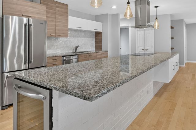 5963 River Bend Drive, Benbrook, TX 76132