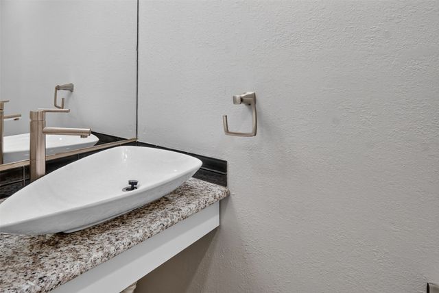 5963 River Bend Drive, Benbrook, TX 76132