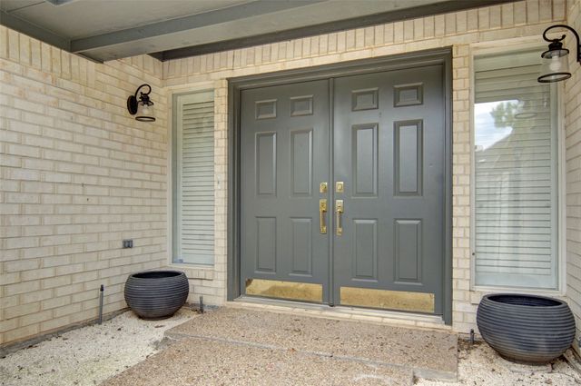 5963 River Bend Drive, Benbrook, TX 76132