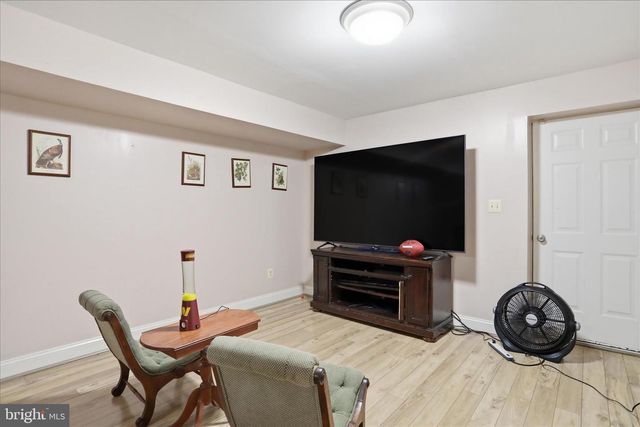 105 DOGWOOD DR, Cross Junction, VA 22625
