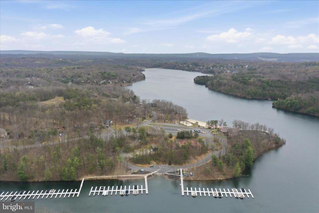105 DOGWOOD DR, Cross Junction, VA 22625