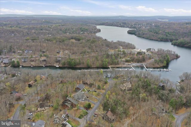 105 DOGWOOD DR, Cross Junction, VA 22625