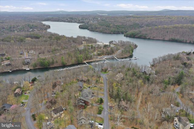 105 DOGWOOD DR, Cross Junction, VA 22625