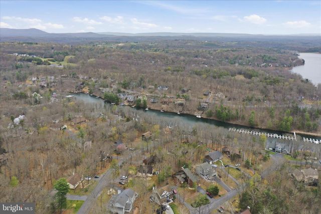 105 DOGWOOD DR, Cross Junction, VA 22625