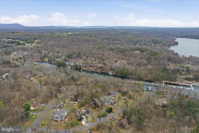 105 DOGWOOD DR, Cross Junction, VA 22625