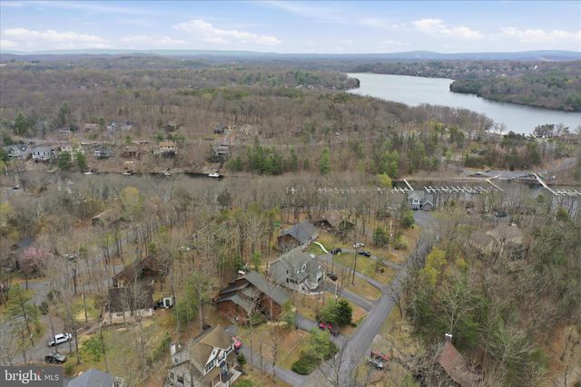 105 DOGWOOD DR, Cross Junction, VA 22625