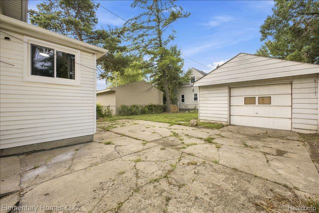 19340 Meier Street, Roseville, MI 48066