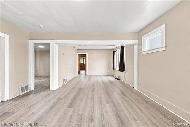 19340 Meier Street, Roseville, MI 48066