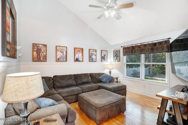 106 1st Avenue, Tuckerton, NJ 08087