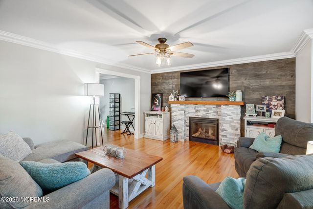 106 1st Avenue, Tuckerton, NJ 08087