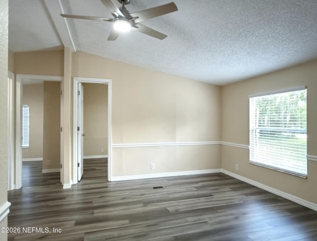 102 DALTON Court, Satsuma, FL 32189
