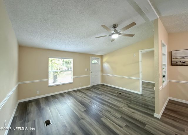 102 DALTON Court, Satsuma, FL 32189