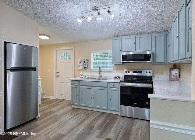 102 DALTON Court, Satsuma, FL 32189