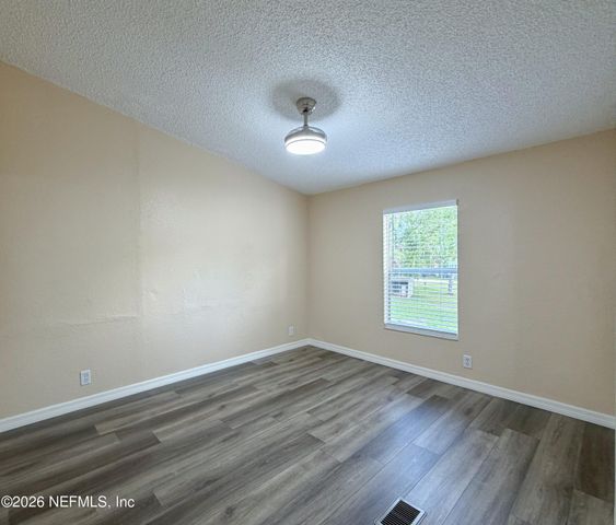 102 DALTON Court, Satsuma, FL 32189