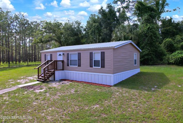 102 DALTON Court, Satsuma, FL 32189